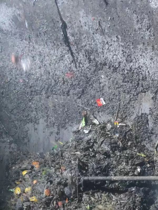下城污水池清理